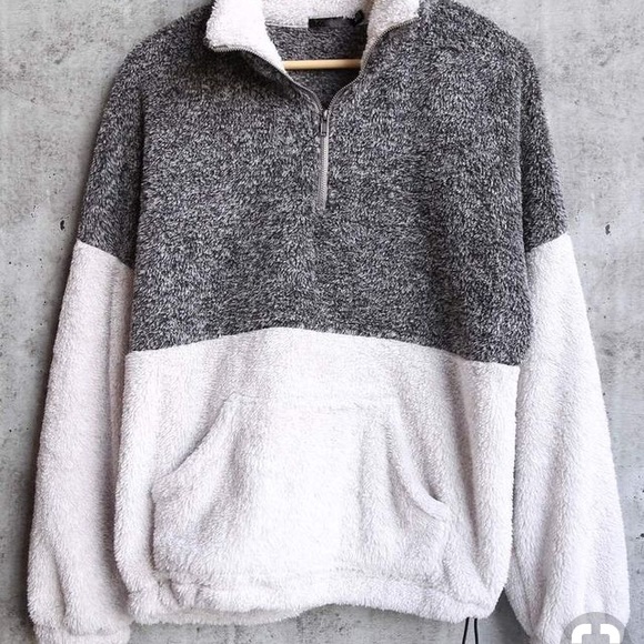 Boutique Tops - Two Tone Fleece Pullover Sherpa Quarterzip